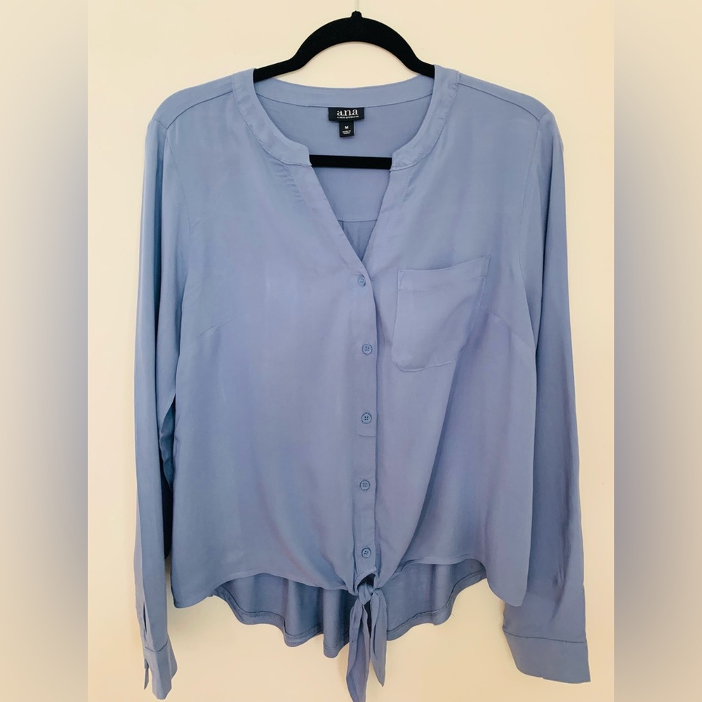 a.n.a Women's Blue Button-Up Top With Tie Waistband
NWT